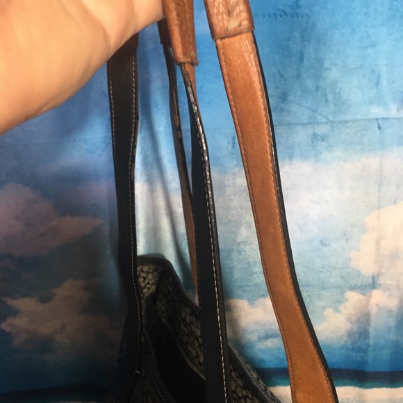 Coach large Tote black & brown. Side pockets needs - Picture 5 of 8